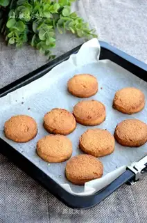 Coconut butter cookies