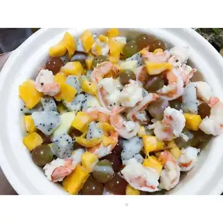 Shrimp fruit salad