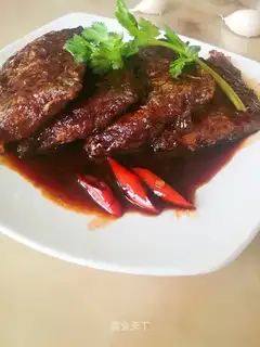 Red-fried fish