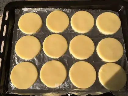 Milk and rice crackers