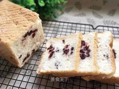 Cranberry toast