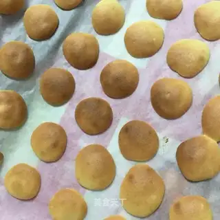 Eggs and cookies