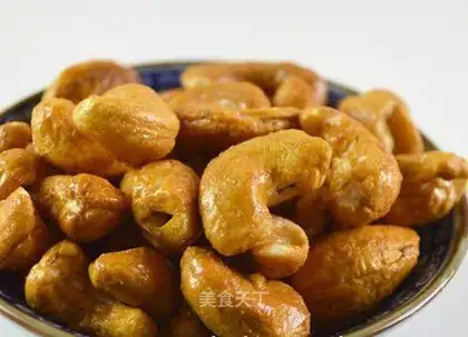 Salted cashew nuts