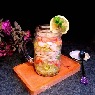 Crab willow salad