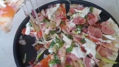 Arsenal elbow ham pizza
