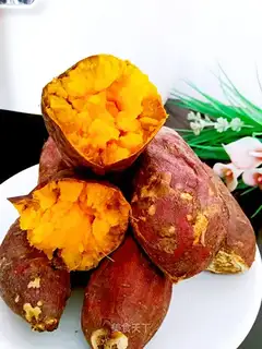 Roast potatoes