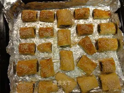 Gold-tree mud roll