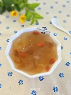 Peach and tea