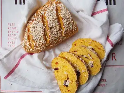 Cranberry cheese bread
