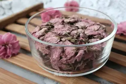 Salted cherry blossoms
