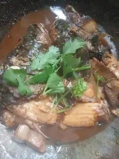 Home-cooked fish head