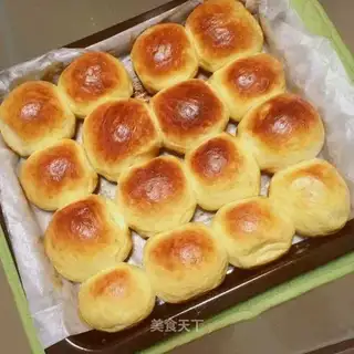 Light cream bread