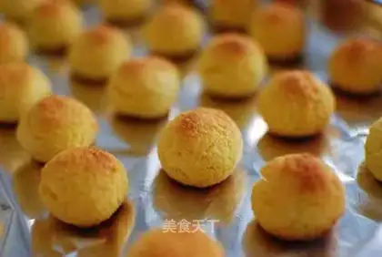 Egg yolk ball