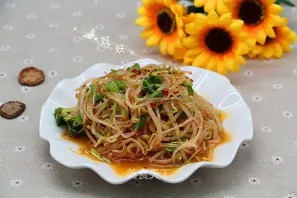 The green bean sprouts