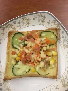 Vegetable toast