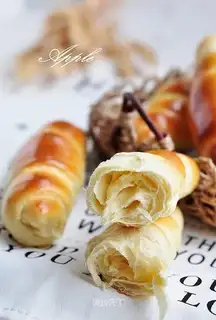 No creamed cheese rolls