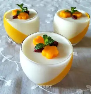 Mango yogurt