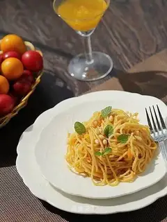 Gold pasta