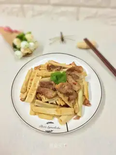 Spring fried meat