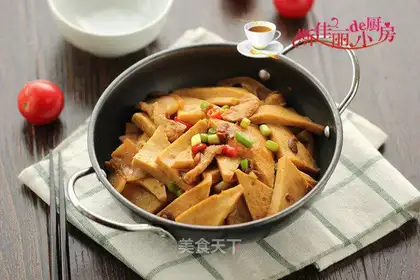 Soy sauce and tofu