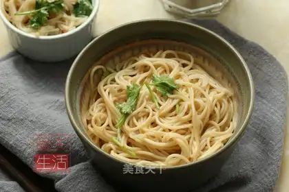 Onion noodles