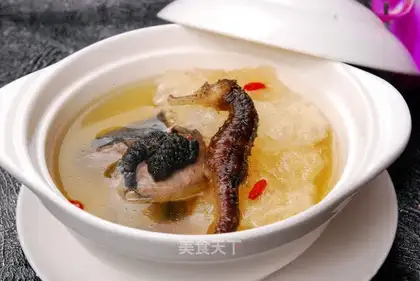 The chickens of the sea are making gel soup