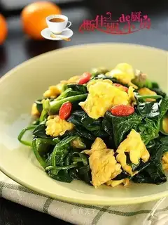 Spinach fried eggs