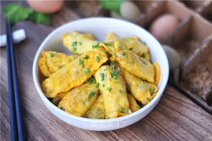 Colored vegetable egg dumplings