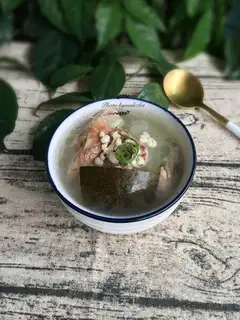 Pondmeal soup