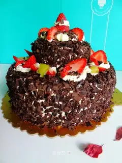Chocolate strawberry cake
