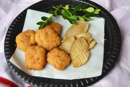 Gold chicken