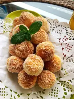 Protein coconut ball