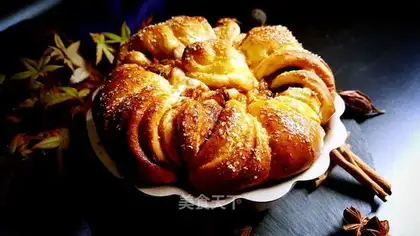 Red sugar cinnamon bread