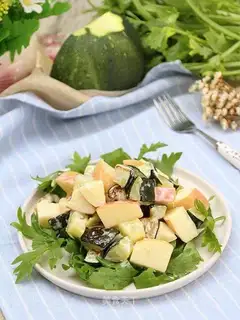 Pumpkin apple salad