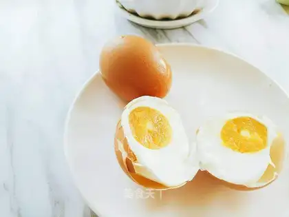 Homemade salted eggs