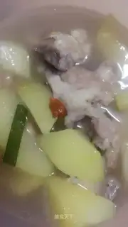 Pumpkin-bone peanut soup