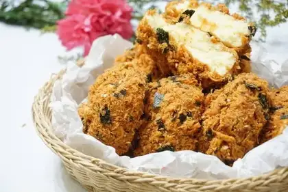 Seaweed pinecake