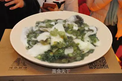 Snow pickles for the white and black fish