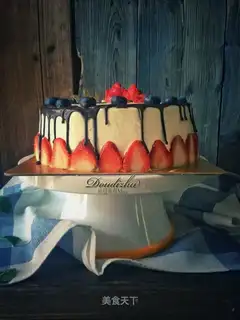 Strawberry cream cake