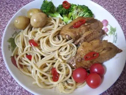 Black pepper chicken wing pasta