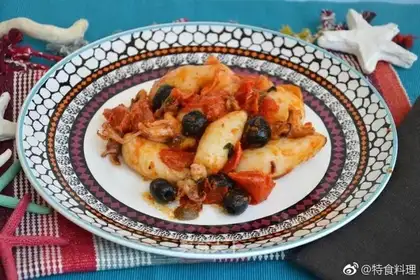 Tomato olives with squid