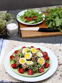 A greasy bread egg salad