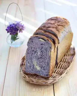 Blueberry cheese toast