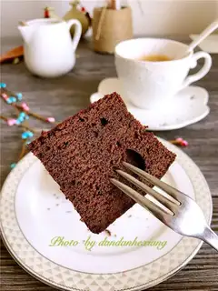 Big chocolate pound cake