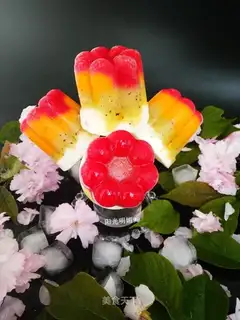 Three-colour fruit popsicles