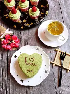 Cake with tea and cream