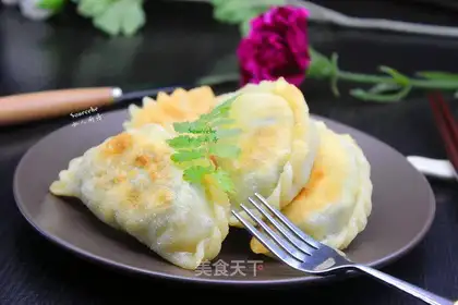 An egg box of celery