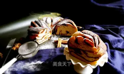 Cinnamon chocolate bread