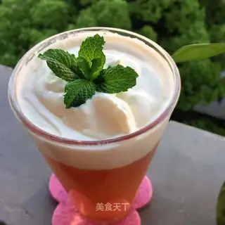 Homemade milk cap green tea