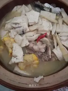 Carp tofu corn soup